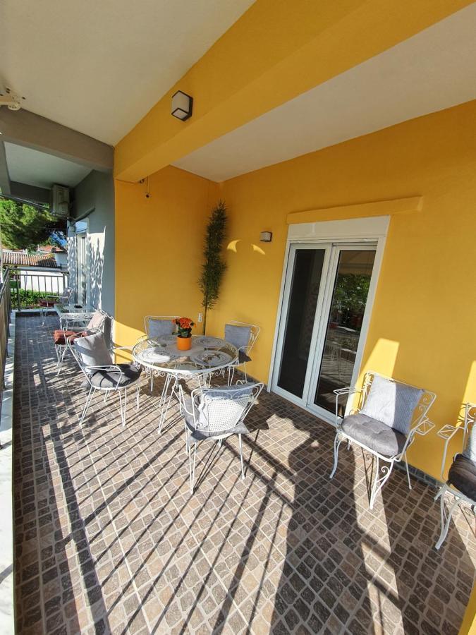 Villa Fer Forze You Have The Feeling Of Your Own Holiday Home Asproválta Exteriér fotografie